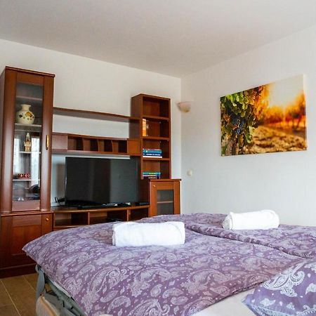 דוברובו Apartma Tri Oljke מראה חיצוני תמונה