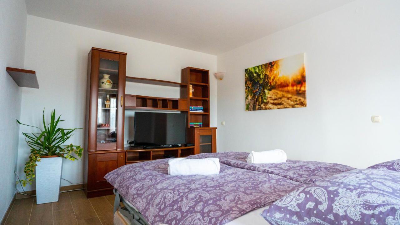 דוברובו Apartma Tri Oljke מראה חיצוני תמונה
